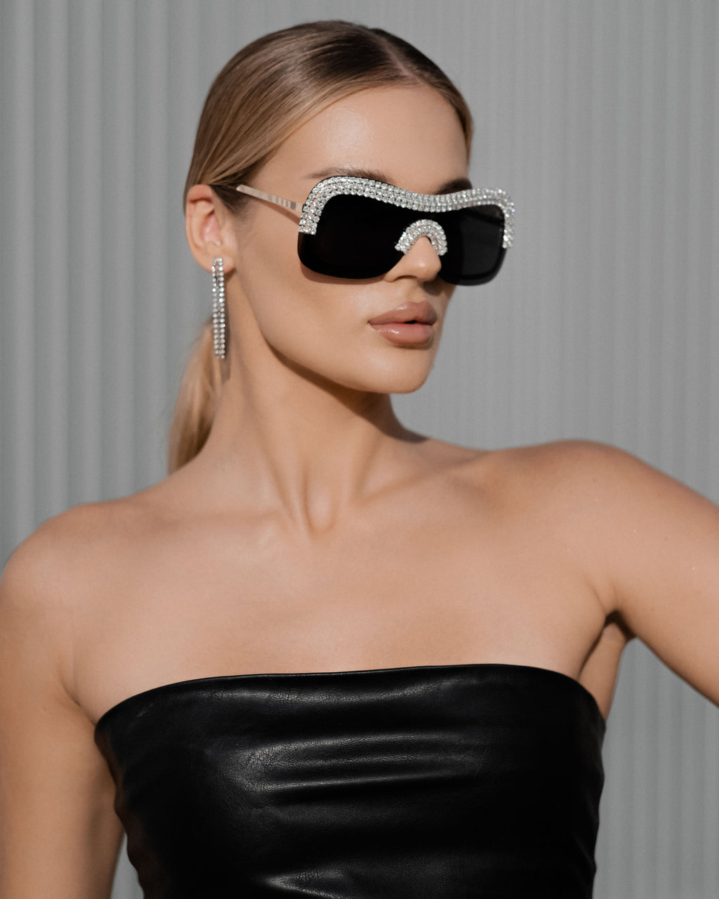 ELEA · CARBON BLACK SILVER CRYSTALS