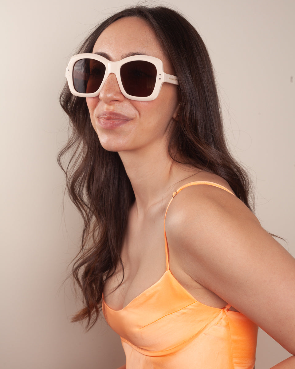 RAYMA · PEARL WHITE