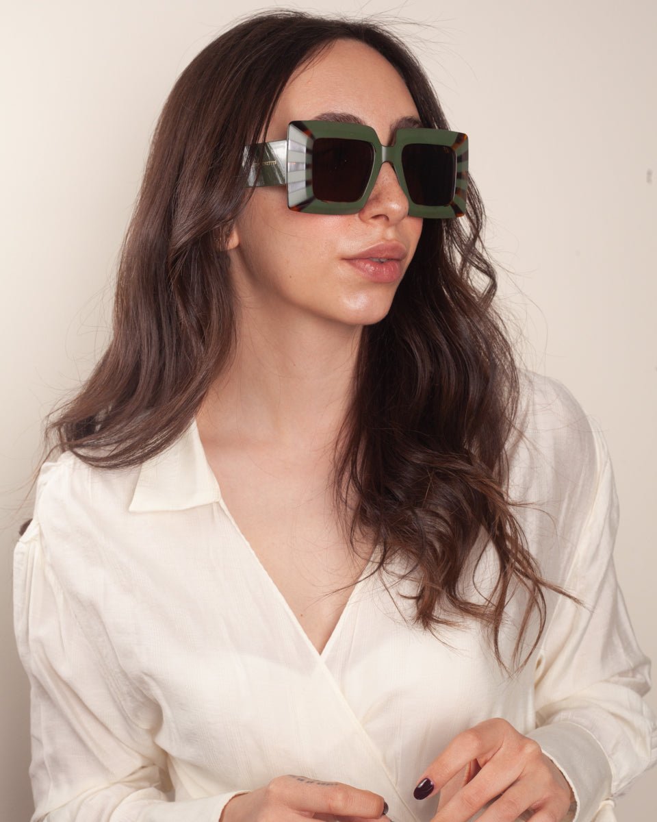 ELEOS · OLIVE GREEN CAREY