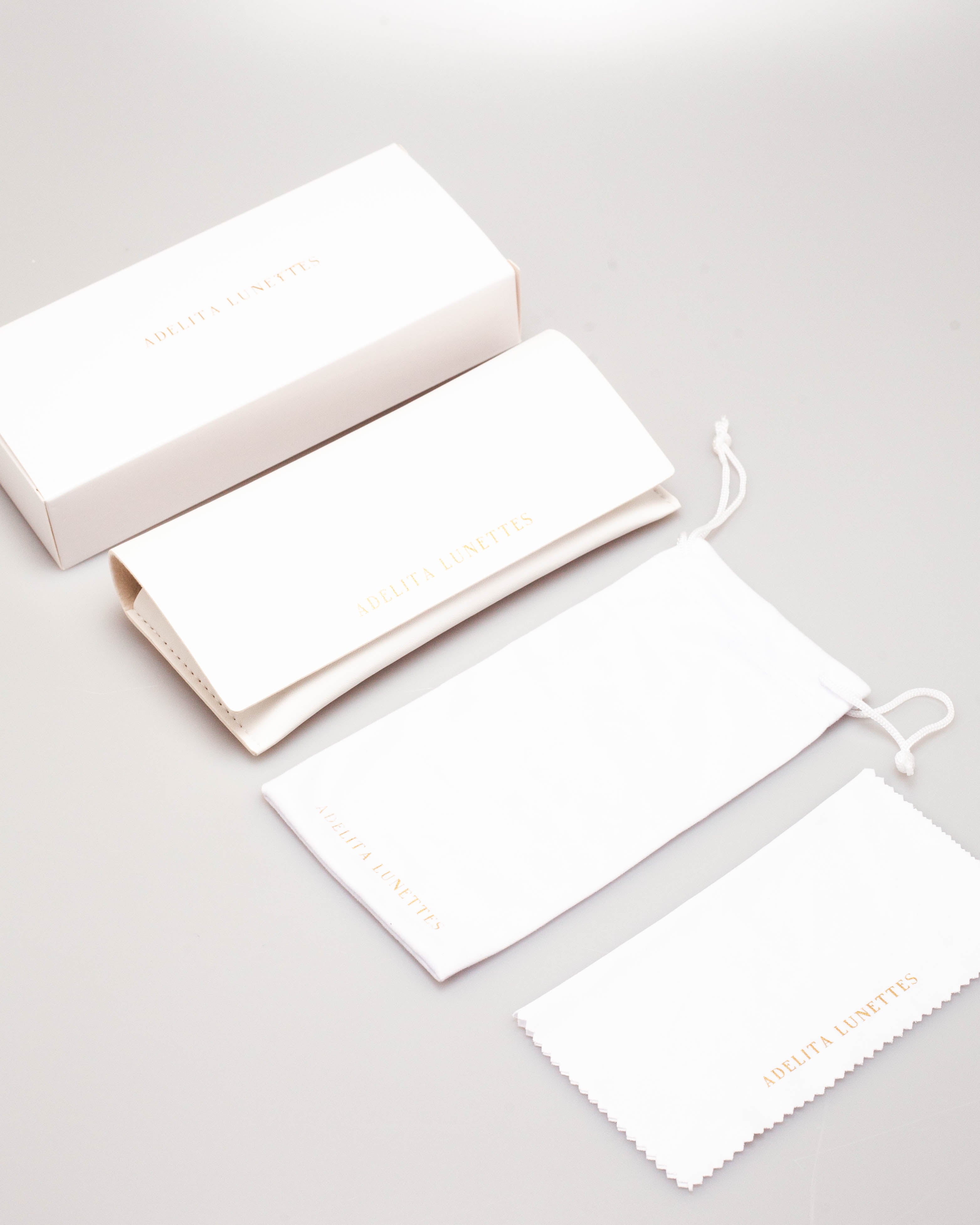 Limited Edition - ENCHANTÉ · CARBON BLACK LIGHT CAREY